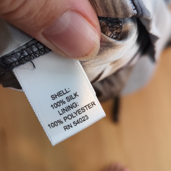 Banana Republic silk Dress size 12 - Picture 4 of 5